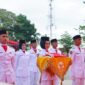 Sri Mulyani tergabung dalam pasukan inti pembawa baki pada upacara pengibaran sang merah putih HUT ke-80 RI.