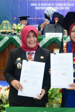UIAD Sinjai Wisuda 282 Mahasiswa, Bupati Harap Alumni Jadi Agen Perubahan dan Pencipta Lapangan Kerja