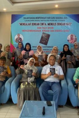 Meriahkan Hari Guru 2025, KGPS Luncurkan Buku Antologi Puisi Ke-13