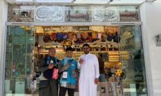 Kolaborasi di Madinah, Jamaah Umroh Dapat Hadiah dan Diskon dari Toko Boss Mustafa