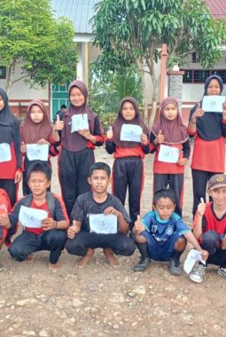 Semangat Porseni SD INP 5/81 Ponre‑ponre Dimulai Dengan Lari Maraton