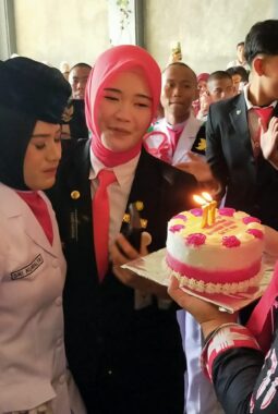 Hari Ulang Tahun ke-17, Paskibraka Sri Nuralya Dapat Kejutan Haru di Hari Kemerdekaan